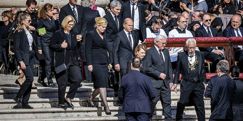 Olaf Scholz beim Papst-Begräbnis am 26.04.2025 - Foto: Butzmann, Dominik/BPA,  Text: über dts Nachrichtenagentur