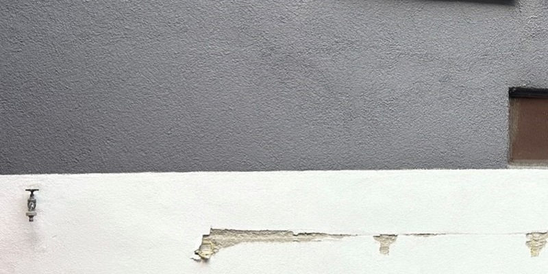 POL-PDLD: Balkon hält nicht - Foto: presseportal.de