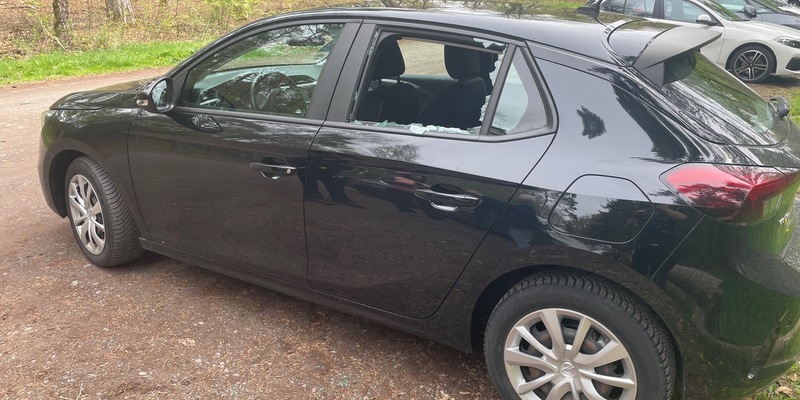 POL-PIROK: PKW geknackt, Geldbeutel weg - Foto: presseportal.de