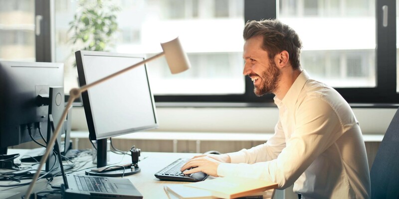 Eine Bau-Projektmanagement-Software kann eine wahre Freude sein - Foto: Andrea Piacquadio, Pexels.com