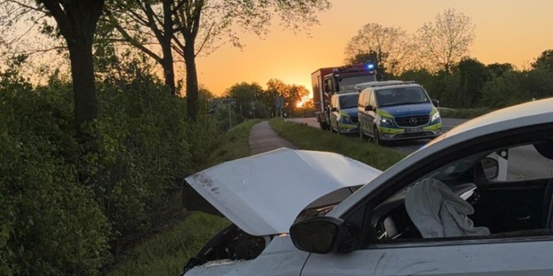 FW-Schermbeck: Verkehrsunfall auf der Dorstener Straße - Foto: presseportal.de