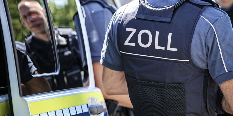 HZA-GI: Berufsinformationstag beim HZA Gießen, Standort Kassel - Entdecke die Welt des Zolls - Foto: presseportal.de