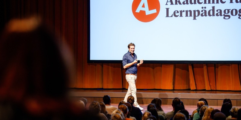 Neue Termine im Mai: Lernexperte Jürgen Möller mit erfolgreicher Live-Tour Das Lernen lernen unterwegs / Lernen macht Spaß - Foto: presseportal.de