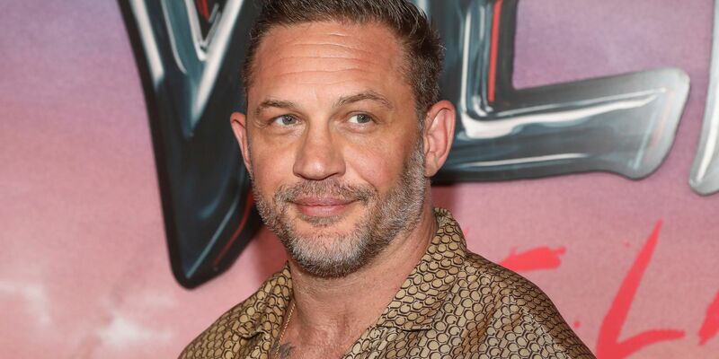 Garantiert Action: der Schauspieler Tom Hardy. (Archivbild) - Foto: Andy Kropa/Invision/AP/dpa