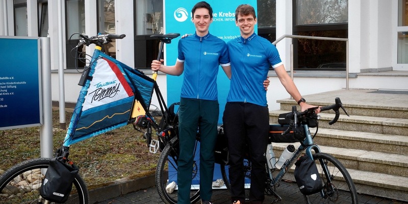 Mit dem Tallbike von München nach Peking / 13.000 Kilometer zugunsten der Deutschen Krebshilfe - Foto: presseportal.de