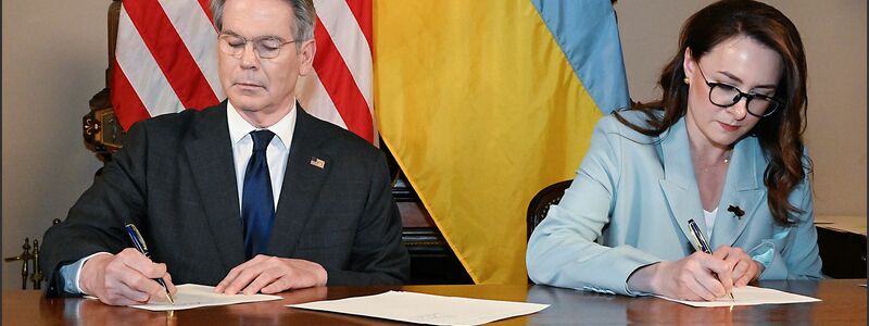 Nach langem Ringen haben beide Regierungen das Abkommen besiegelt. - Foto: -/US Treasury Departement/dpa