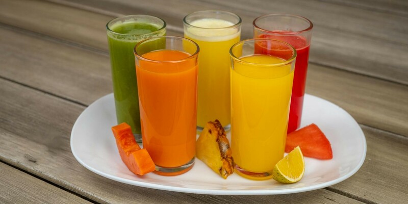 Mittels Saftkur lässt sich innerhalb weniger Tage an Gewicht verlieren - Foto: Allan González, Pexels.com