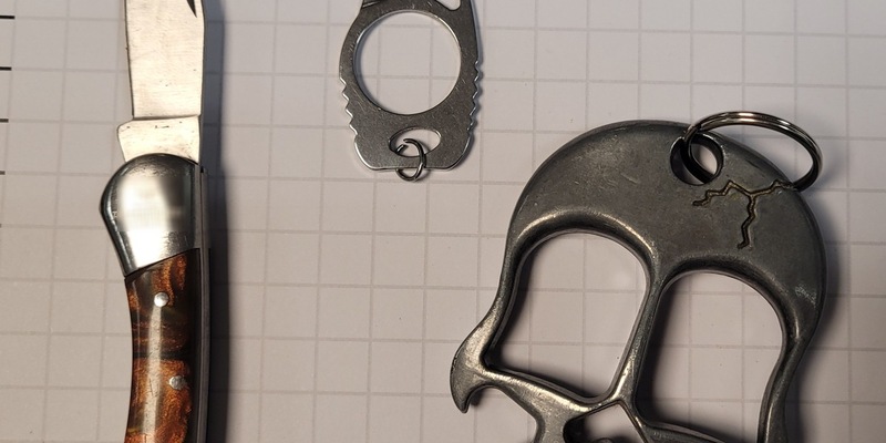 BPOL NRW: Betäubungsmittel, Messer, Schlagring und per Haftbefehl gesucht - Bundespolizei nimmt 34-Jährigen fest - Foto: presseportal.de