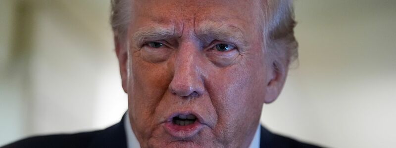Donald Trump möchte die Haftanstalt wieder öffnen und setzt auf die Symbolkraft des weltberühmten Knastes.  - Foto: Manuel Balce Ceneta/AP/dpa