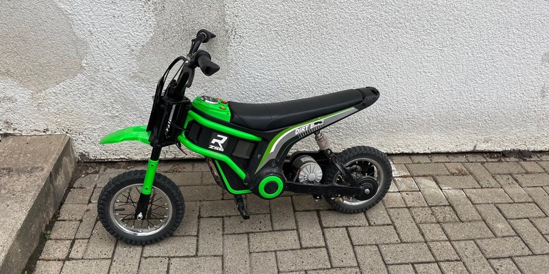 POL-SO: Kinder fahren auf Motorrad - Foto - Foto: presseportal.de
