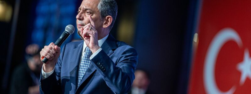 Özel drohte die Absetzung in dem von einem ehemaligen Parteimitglied angestrengten Verfahren. (Archivbild) - Foto: Tunahan Turhan/SOPA Images via ZUMA Press Wire/dpa