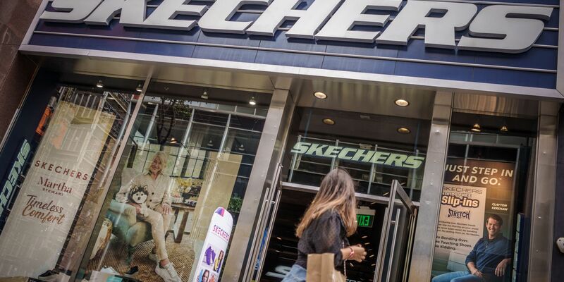 Skechers soll nach der Übernahme die Börse verlassen. (Archivbild) - Foto: Michael Kappeler/dpa