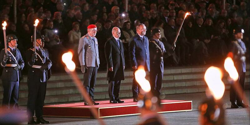 Großer Zapfenstreich für Olaf Scholz am 05.05.2025 - Foto: über dts Nachrichtenagentur