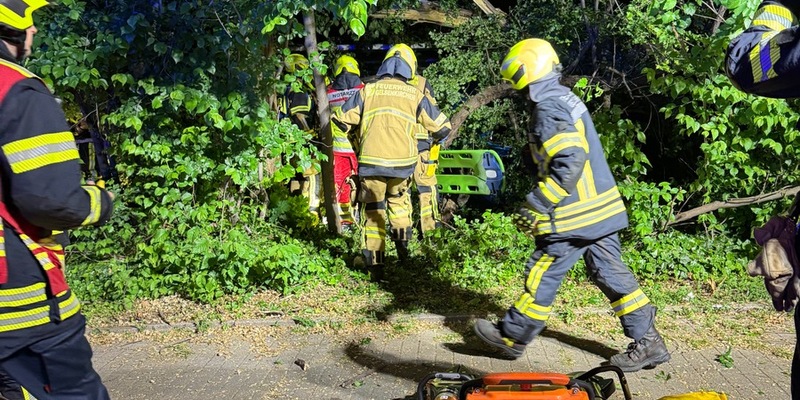 FW-GE: Verkehrsunfall mit einer eingeschlossenen Person - Foto: presseportal.de