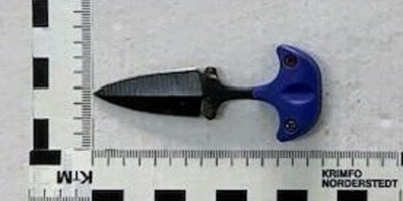 BPOL-H: Bundespolizei Flughafen Hannover: Faustmesser im Handgepäck - Foto: presseportal.de