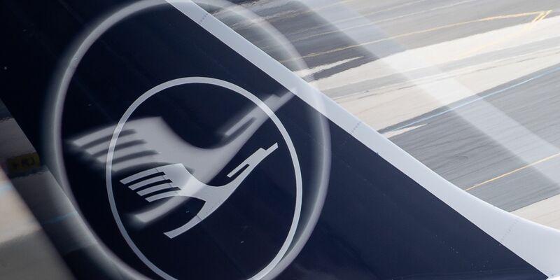 Zur Hauptversammlung der Lufthansa hagelt es Kritik der Gewerkschaften. - Foto: Sebastian Gollnow/dpa