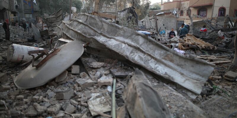 Zerstörungen nach Angriff in Al-Bureidsch. (Archivbild) - Foto: Marwan Dawood/XinHua/dpa