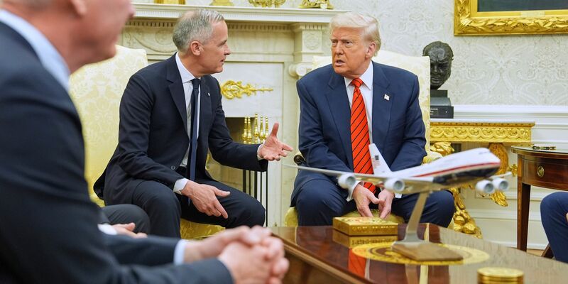 Carney und Trump im Weißen Haus.  - Foto: Evan Vucci/AP/dpa