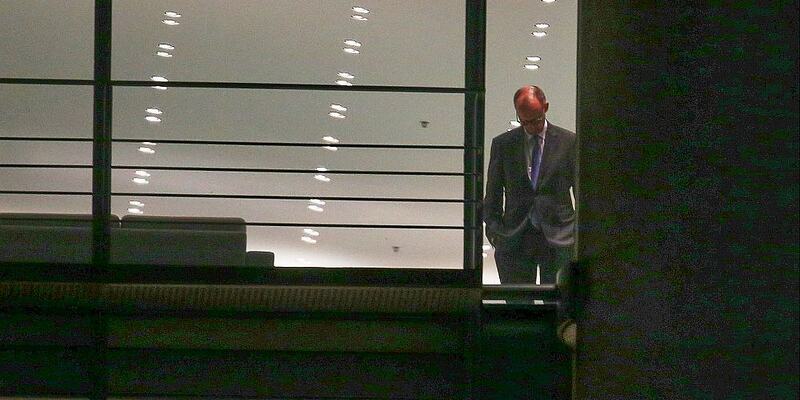 Friedrich Merz zum ersten Mal im Kanzlerbüro am 06.05.2025 - Foto: über dts Nachrichtenagentur