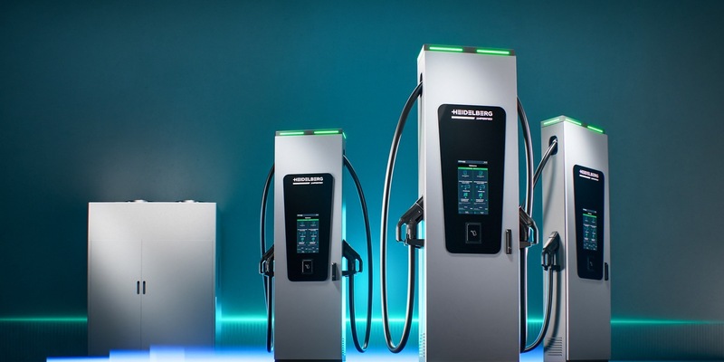 HEIDELBERG/Amperfied stellt neue DC-Schnellladelösung mit umfangreichen Serviceangebot vor: Dynamische Leistungsverteilung und hohe Verfügbarkeit im Fokus - Foto: presseportal.de