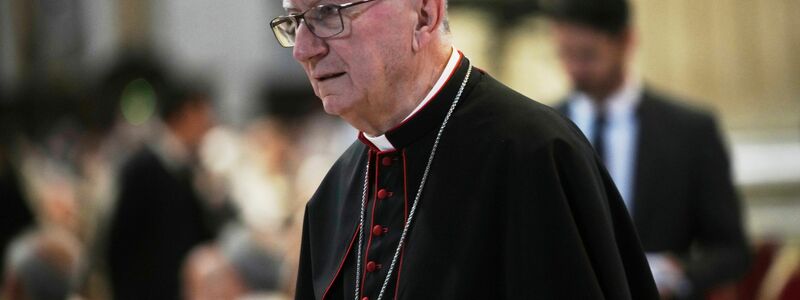 Der Leiter des Konklaves: der italienische Kardinal Pietro Parolin. (Archivbild) - Foto: Alessandra Tarantino/AP/dpa