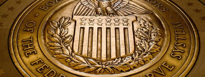Die Fed gibt ihre Zinsentscheidung bekannt. (Archivbild) - Foto: Andrew Harnik/AP/dpa