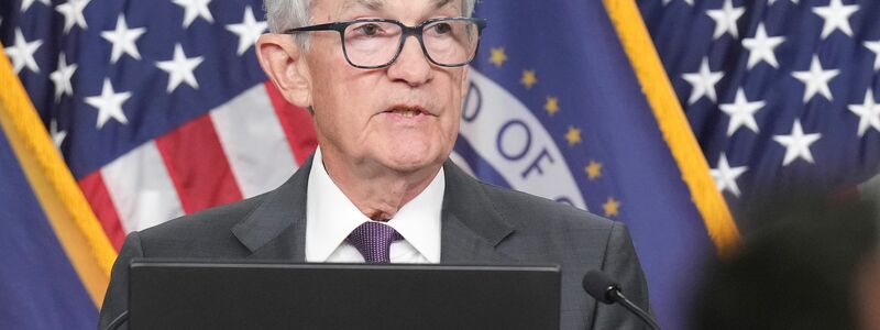 Fed-Chef Powell bekommt Trumps Wut regelmäßig zu spüren. (Archivbild) - Foto: Jacquelyn Martin/AP/dpa