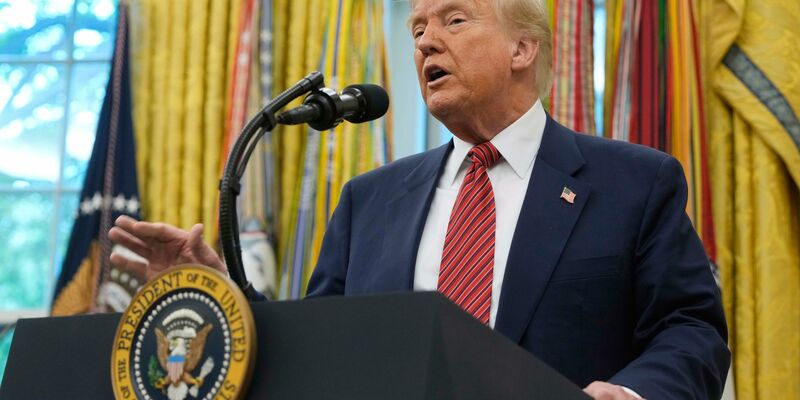 Schiebt Trump Migranten bald nach Libyen ab? - Foto: Mark Schiefelbein/AP/dpa