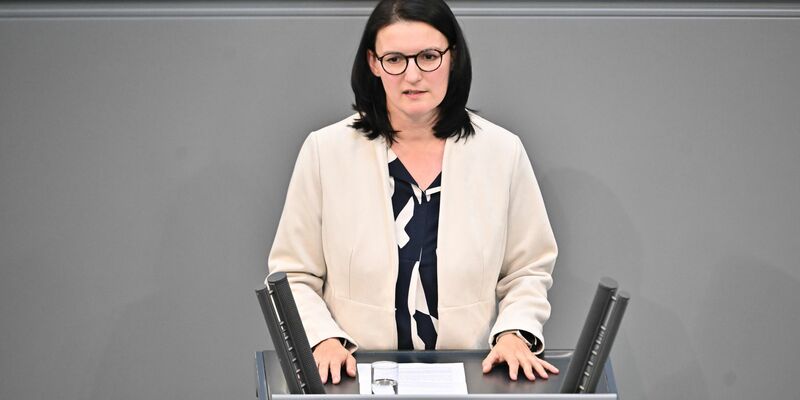 Die Grünen-Politikerin Mihalic hat sich gegen die Ausweitung von Zurückweisungen ausgesprochen. - Foto: Sebastian Gollnow/dpa