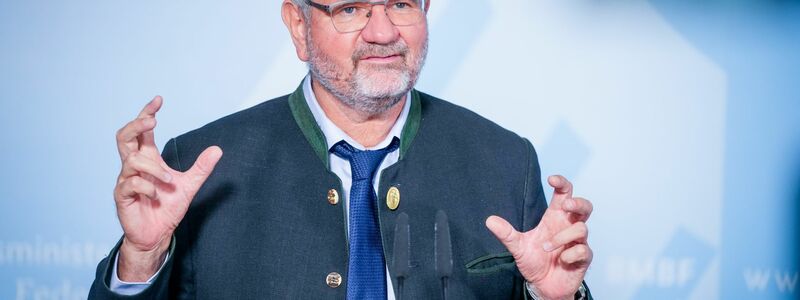 Der Präsident der Alexander von Humboldt-Stiftung, Robert Schlögl, sieht das beste Wissenschaftssystem der Welt bedroht. (Archivbild) - Foto: Kay Nietfeld/dpa