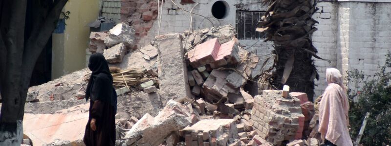 Zerstörungen nahe Lahore in Pakistan - Foto: Sajjad/XinHua/dpa