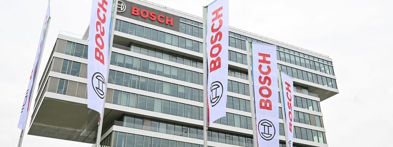 Die finanziellen Folgen der Trump-Zölle für das eigene Geschäft kann der Technologiekonzern Bosch bislang nicht abschätzen. - Foto: Bernd Weißbrod/dpa