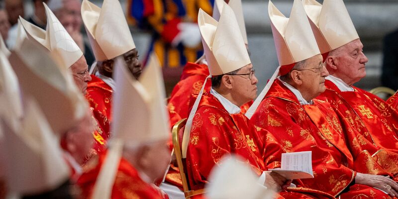 Die wahlberechtigten Kardinäle kommen aus aller Welt - und sprechen entsprechend viele Sprachen. - Foto: Stefano Carofei/IPA via ZUMA Press/dpa