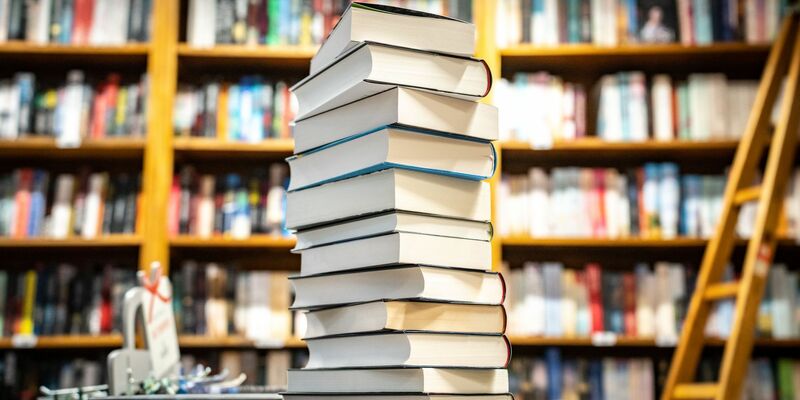 Der koreanisch-deutsche Philosoph Byung-Chul Han ist mit dem Prinzessin-von-Asturien-Preis für Kommunikation und Geisteswissenschaften 2025  ausgezeichnet worden. (Foto Illustration) - Foto: Frank Rumpenhorst/dpa