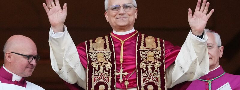 Der neue Papst Leo XIV.: der US-Amerikaner Prevost. - Foto: Alessandra Tarantino/AP/dpa