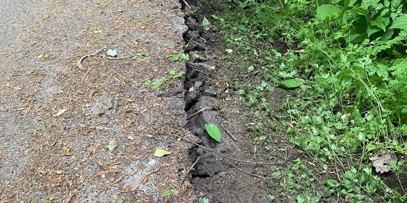 POL-DU: Obermeiderich/Neumühl: 40-Tonner überquert A42 über Fuß- und Radweg - Foto: presseportal.de