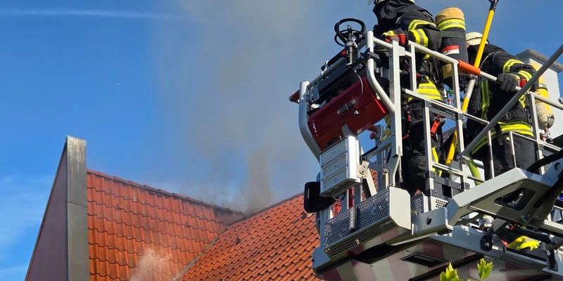 Fire Department Datteln: Roof fire - Photo: presseportal.de
