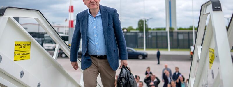 Für den neuen Außenminister Wadephul ist die Antrittsreise nach Israel eine erste diplomatische Bewährungsprobe. Wie deutlich wird er sich zur Lage in Gaza äußern? - Foto: Michael Kappeler/dpa