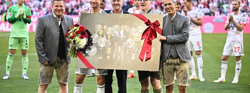 Thomas Müller wird vor seinem letzten Bayern-Heimspiel verabschiedet. - Foto: Tom Weller/dpa