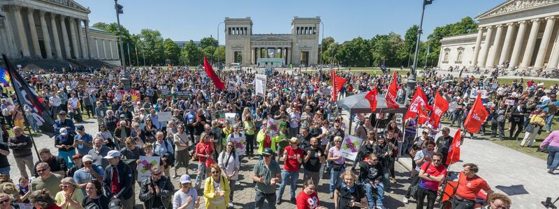 Auch in München hatte die Kundgebung breiten Zulauf.  - Foto: Tobias Hase/dpa