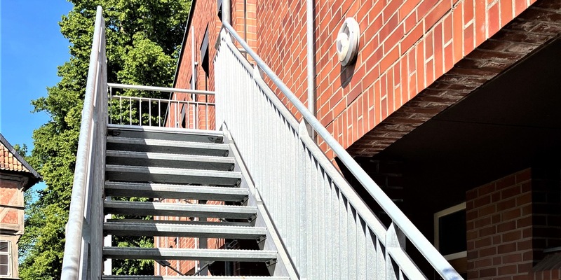 POL-HI: Unbekannte beschädigen Notbeleuchtung - Foto: presseportal.de