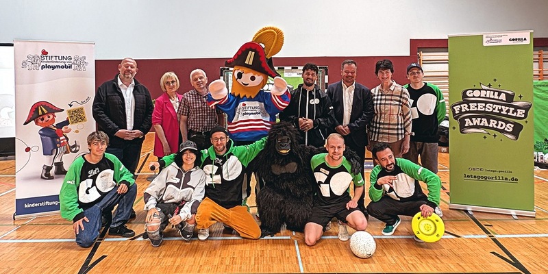 GORILLA Freestyle Awards 2025: Fünf Schulen erstmals ausgezeichnet / Stiftung Kinderförderung von Playmobil stiftet mobile Freestyle-Playgrounds im Gesamtwert von 210.000 Euro - Foto: presseportal.de
