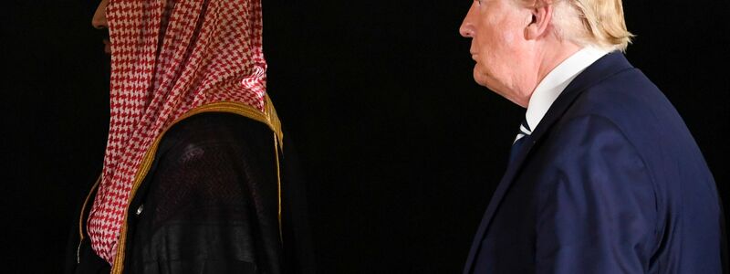 In Riad trifft Donald Trump auf einen mächtigen Mann, der zwar nur genau halb so alt ist wie er, mit dem ihn ansonsten aber einiges verbindet: Saudi-Arabiens Thronfolger Mohammed bin Salman. (Archivbild) - Foto: Lukas Coch/AAP/dpa