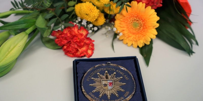 POL-ANK: Polizei ehrt Bürgerinnen und Bürger für Zivilcourage - Foto: presseportal.de