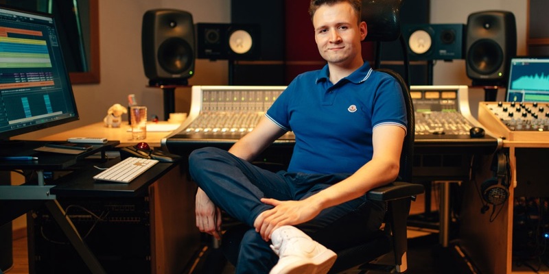 Patrick Khatrao: Mit Hörbüchern zum passiven Einkommen – warum es die beste Möglichkeit ist, ein zweites Standbein aufzubauen - Foto: presseportal.de