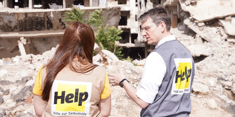Aufhebung der US-Sanktionen gegen Syrien ist ein Meilenstein/ Deutsche Help-Mitarbeiter vor Ort - Foto: presseportal.de