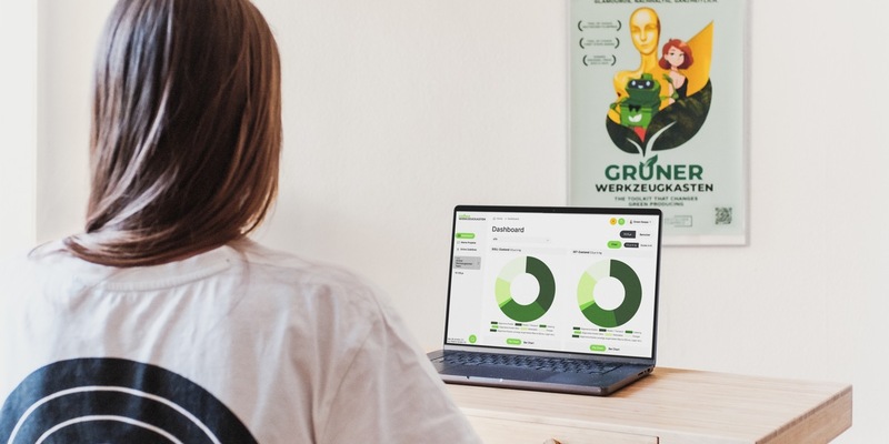 Grüner Werkzeugkasten | Green Toolkit offiziell für Filmförderung zugelassen - erster ISO-zertifizierter CO2-Rechner für audiovisuelle Produktionen in Deutschland / Förderfähig ab sofort nutzbar - Foto: presseportal.de