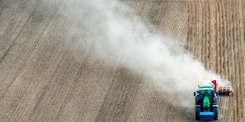 Landwirte sollen nicht finanziell austrocknen. (Archivbild)  - Foto: Jens Büttner/dpa