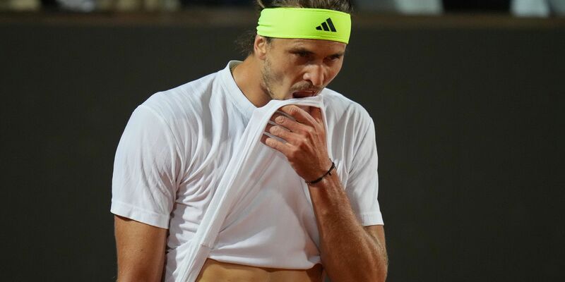 Verliert gegen Musetti: Alexander Zverev. - Foto: Alessandra Tarantino/AP/dpa