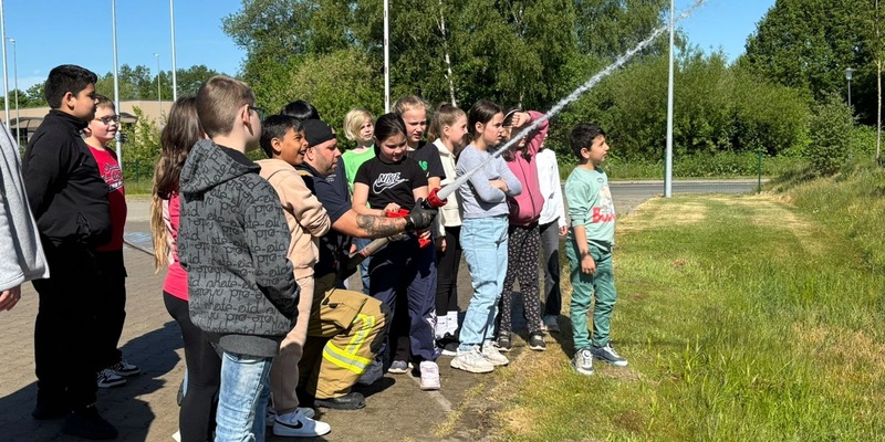 FW-OLL: Brandschutzerziehung hautnah: Feuerwehr Wildeshausen veranstaltet Aktionstag für Kinder - Foto: presseportal.de